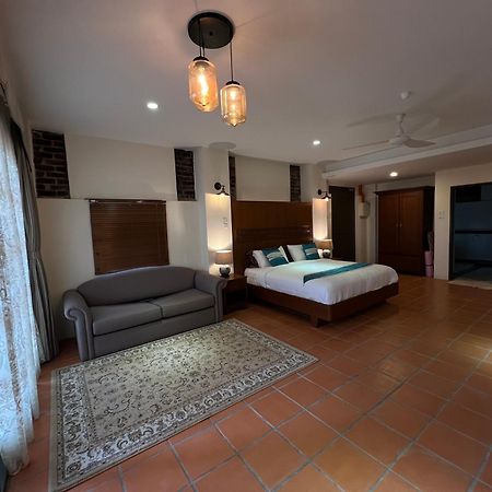 Botanica Mansion Bed & Breakfast Balik Pulau Eksteriør bilde