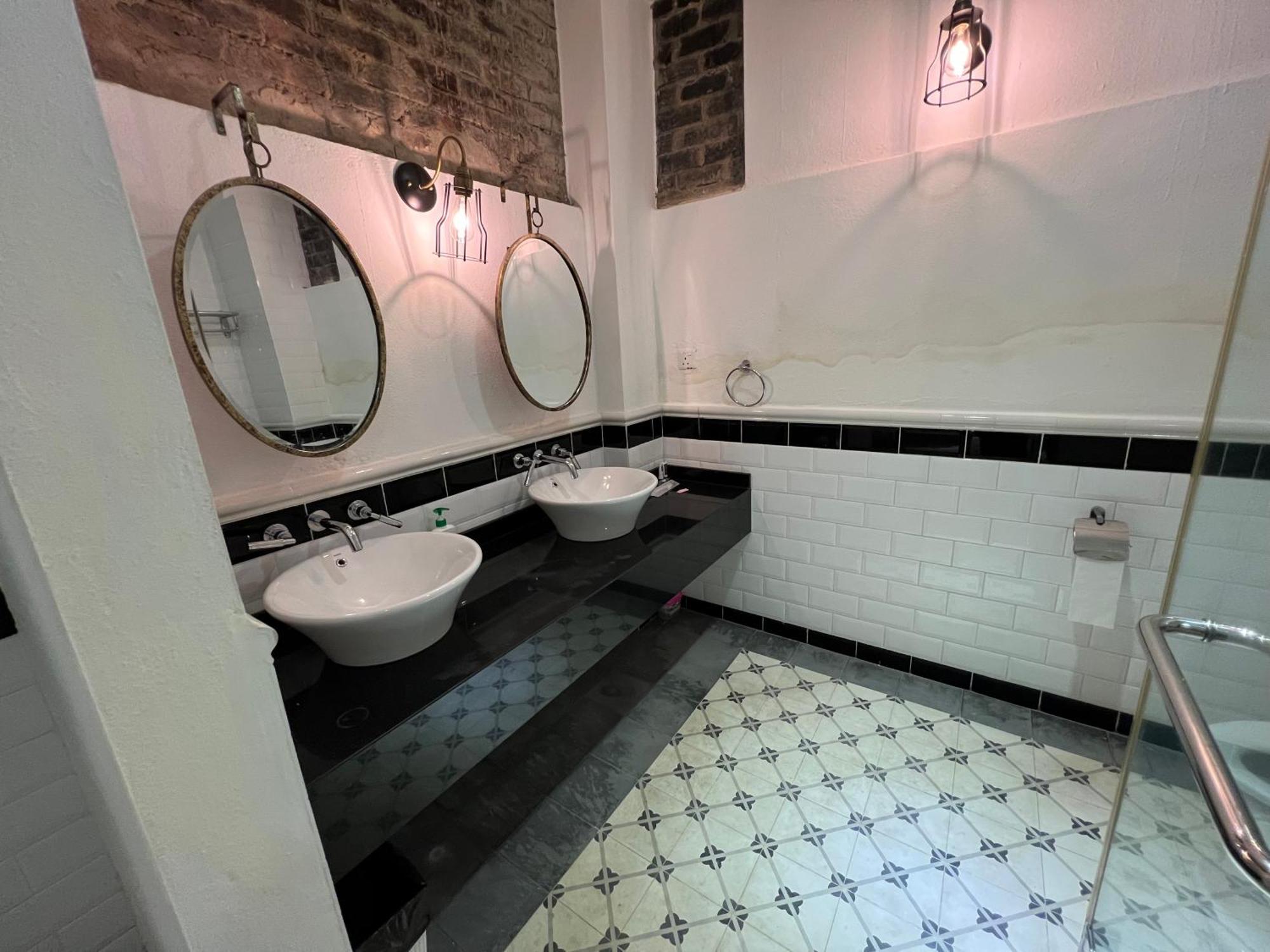 Botanica Mansion Bed & Breakfast Balik Pulau Eksteriør bilde
