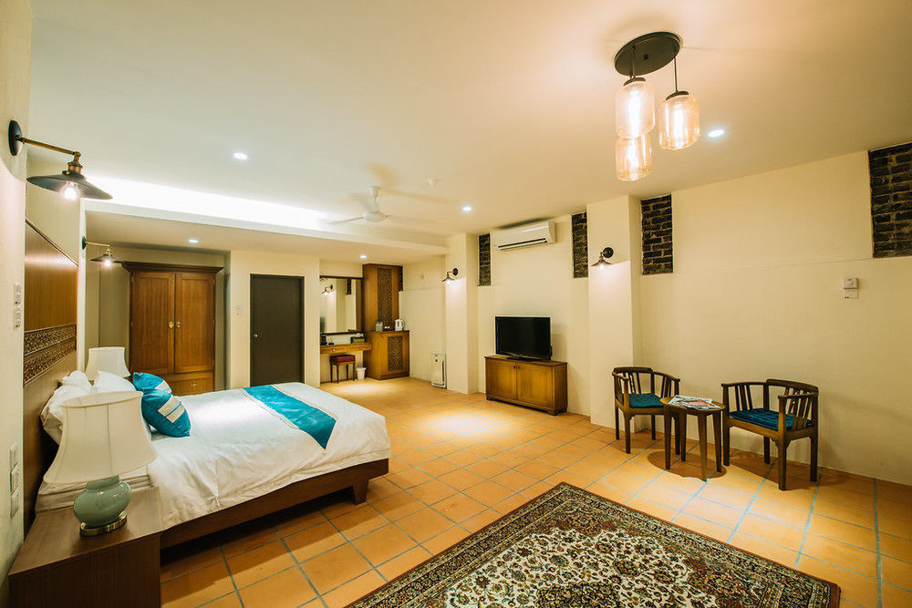 Botanica Mansion Bed & Breakfast Balik Pulau Eksteriør bilde
