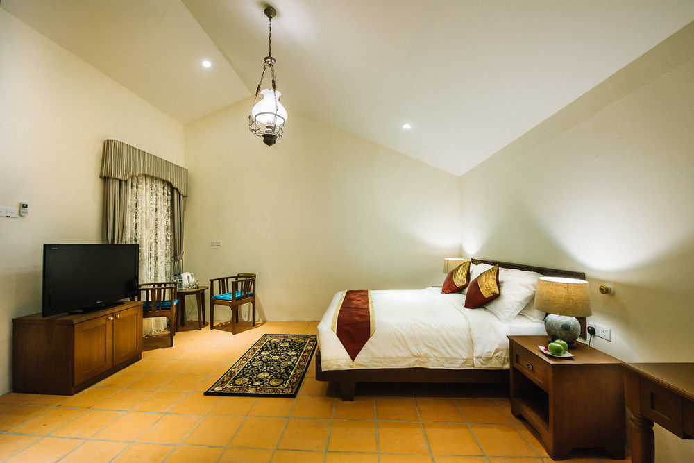 Botanica Mansion Bed & Breakfast Balik Pulau Eksteriør bilde