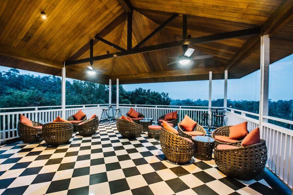 Botanica Mansion Bed & Breakfast Balik Pulau Eksteriør bilde